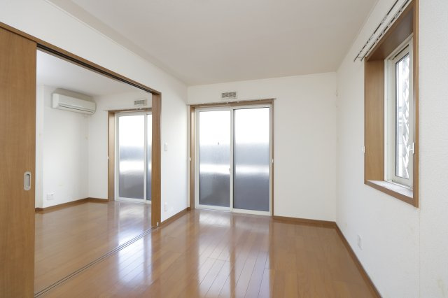 ウィステリア篠崎の洋室