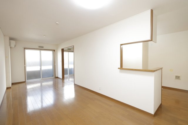 ウィステリア篠崎の居間・リビング