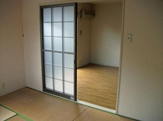 【洋室】 | ラフォーレB棟