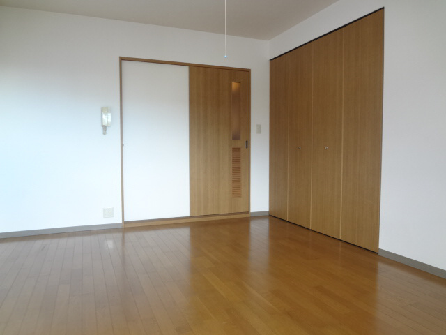 ポルト新神戸の居間・リビング