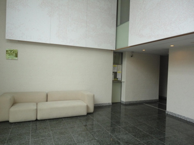 【エントランス】 | ストーリア神宮前