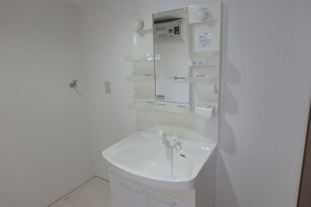 パークサイド雁宿1号館の独立洗面台