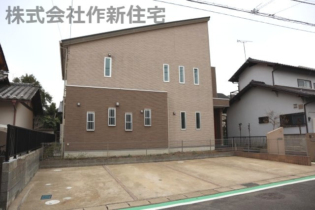 花見川区さつきが丘１丁目　中古戸建　土地８１坪・建物５３坪　内装リフォーム済　平成２１年建築
