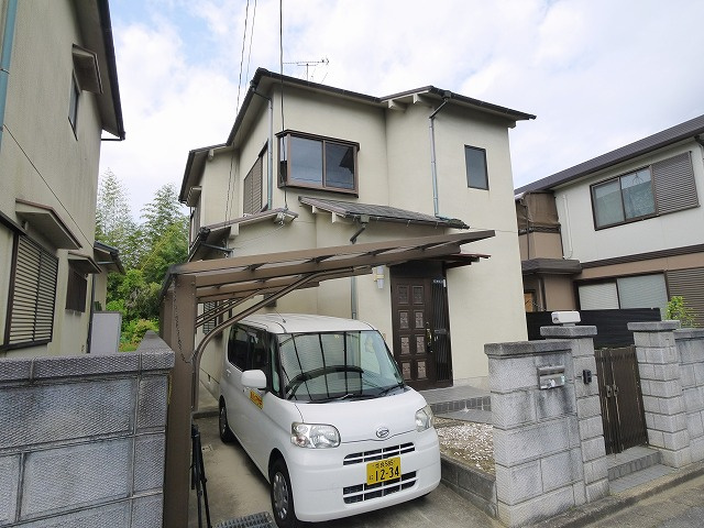 西登美ヶ丘8丁目貸家の外観|外観もきれいです
