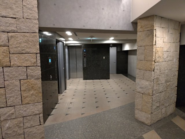 【エントランス】