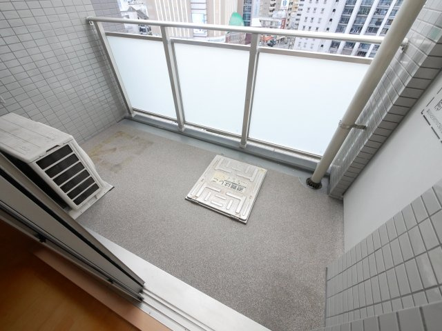 サヴォイオーサーズプレイス　11階のバルコニー|別号室のものです。現状優先になります。