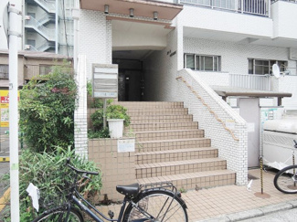 【エントランス】 | ブルーライン「伊勢佐木長者町」駅徒歩5分、JR京浜東北線・根岸線「関内」駅徒歩12分