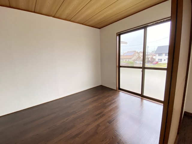 サンクレストの寝室|洋室６帖