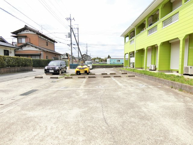 アンナムールの駐車場