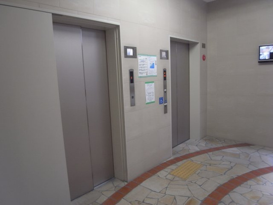 【エントランス】