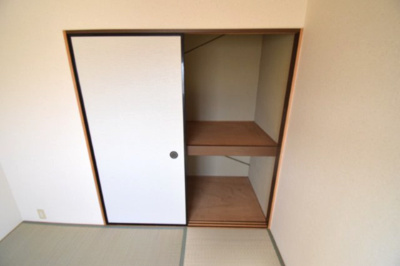 【収納】 | 下沢マンション | 和室にも収納スペースがあり、収納には、困りません！