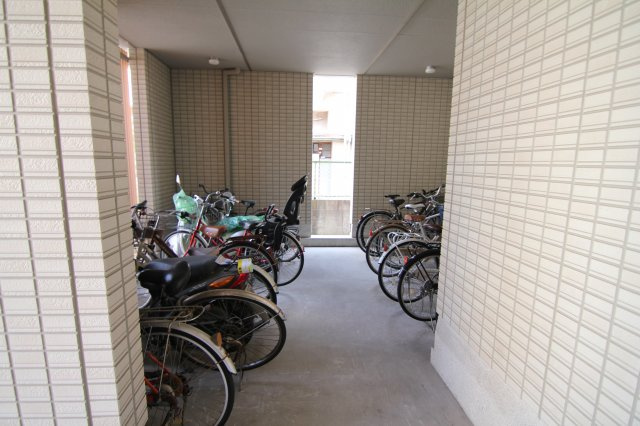 【その他共用部分】 | グランディール | 駐輪場