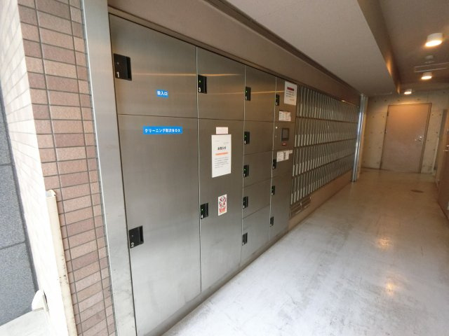 【エントランス】
