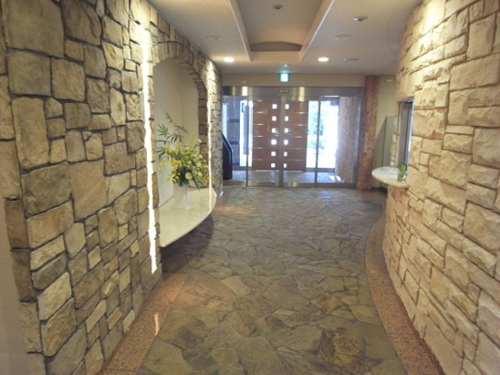 【エントランス】