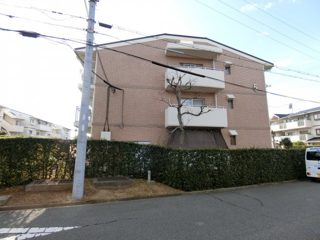 コンフォール学園緑が丘第1　５号棟の外観