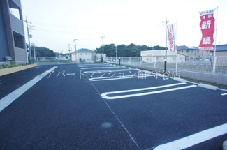 【駐車場】