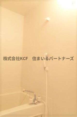リブレア津福本町Aの浴室|きれいなお風呂です