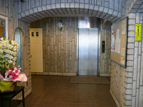 ヴィップ新宿御苑のロビー|ヴィップ新宿御苑