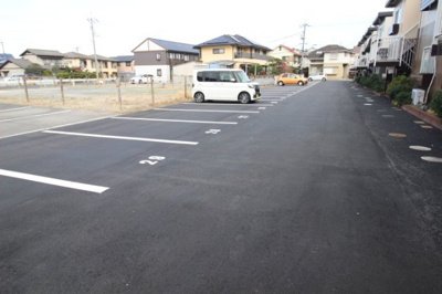 【駐車場】 | コーポラス栄ノ口A棟