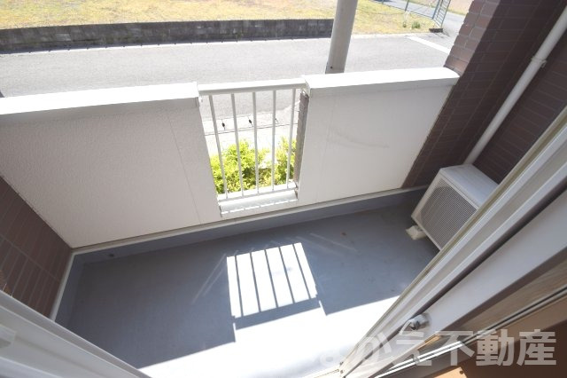 【バルコニー】 | バルコニーからの眺めを楽しみながら食事をしませんか