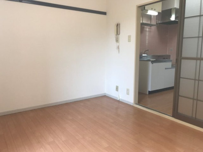 【洋室】 | レンツェン御殿山