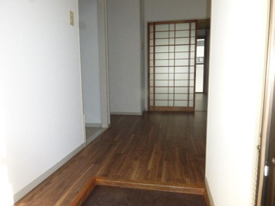 【玄関】 | 鈴蘭ハイツ