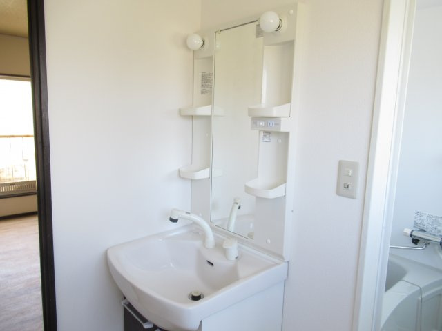 紅霞荘の独立洗面台