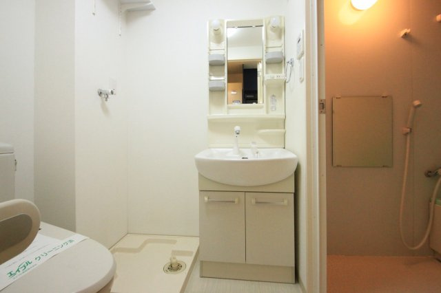 オランジュ上小阪 ( 近畿大学 一人暮らし )の独立洗面台