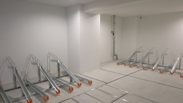 M：COURT新町