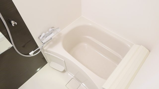 M：COURT新町の浴室