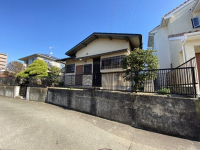 【外観】 | 鴨宮駅　徒歩１0分　広めの土地のある平屋の一戸建て