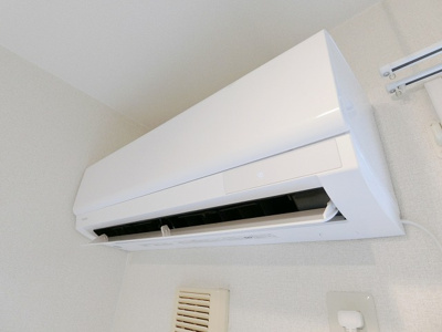 【設備】 | アストラエア06 | 暑い夏や寒い冬に大活躍のエアコン付きです☆冷暖房完備で1年中快適に過ごせます♪