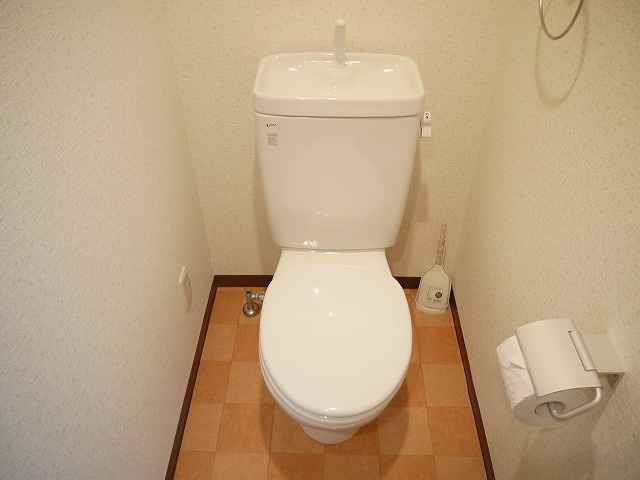 インペリアル奈良大宮のトイレ|清潔感のあるトイレです