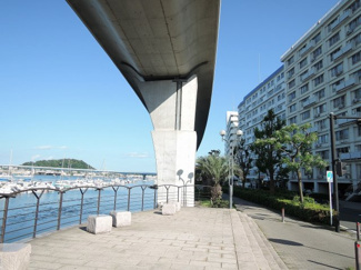 【周辺】 | 物件の目の前には「平潟湾」があります。