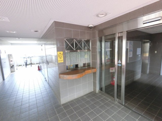 【エントランス】 | JR京浜東北線・根岸線「洋光台」駅バス14分「上中里団地」停歩3分。