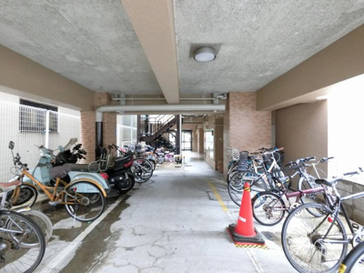 【その他共用部分】 | ライオンズマンション伊勢佐木町通り | 駐輪場