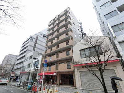 【外観】 | ライオンズマンション伊勢佐木町通り | 市営地下鉄ブルーライン「阪東橋」駅徒歩７分、京急本線「黄金町」駅徒歩７分、JR根岸線「関内」駅徒歩１３分。平成２年１０月築の新耐震基準マンション。