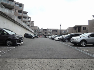 【駐車場】 | 平置き駐車場