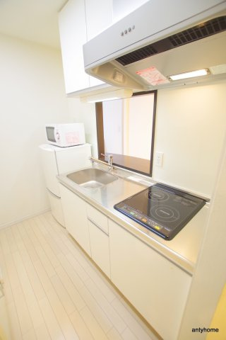 スペチアーレ　仲介手数料無料のキッチン