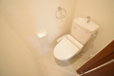 【トイレ】 | TMコート大開 | 清潔感のあるトイレです