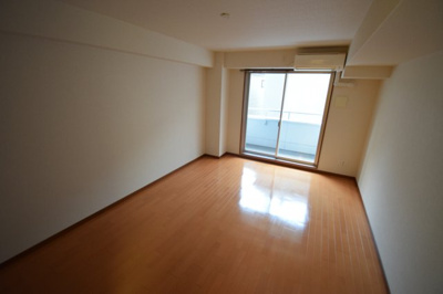 【洋室】 | TMコート大開 | 広々とした洋室です