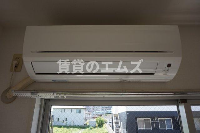 【設備】 | レポス諸岡 | レポス諸岡のエアコン