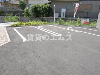 【駐車場】 | Ｄ－ｒｏｏｍ麦野参番館の駐車場