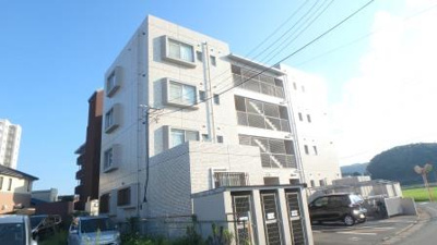 【外観】 | 渡辺ビル | 外観 タイル張りです。