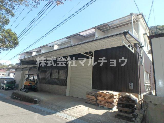 高見マンションの外観|落ち着いた雰囲気の外観です