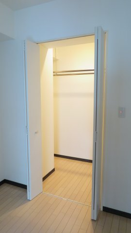 メゾンキコー靭本町の収納