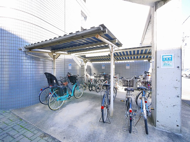 くろーば九条のその他共用部分|駐輪場