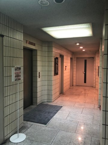亜細亜観光ビルのロビー