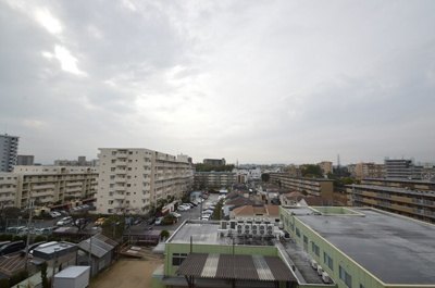 【その他共用部分】 | 【ペット飼育可・リフォーム済み】パシフィック南千里 | ベランダからの眺望です。