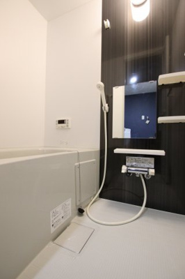 【浴室】 | デュナメス深井